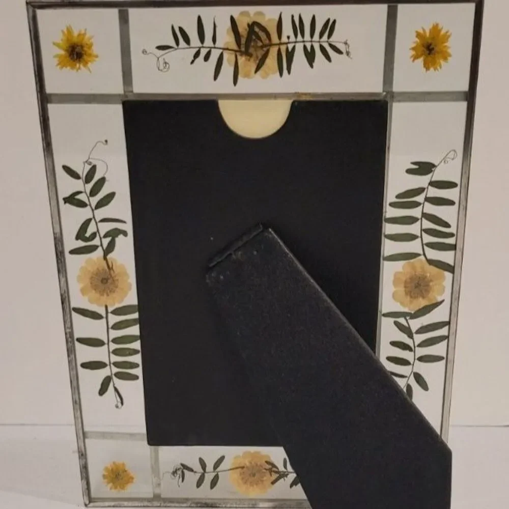 Special Moments Pressed Flower Glass Photo Frame – Yellow Floral, 4x6 Photo